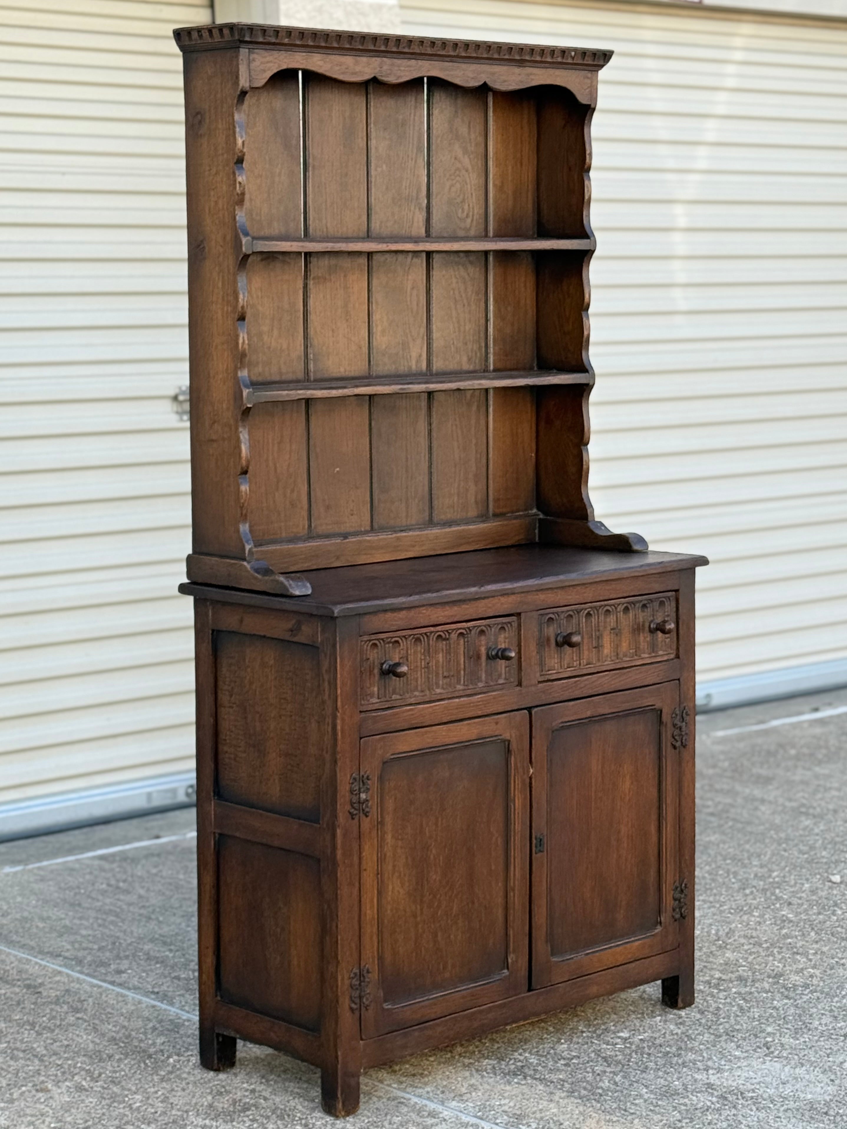 Cupboards, Hutches & Armoires