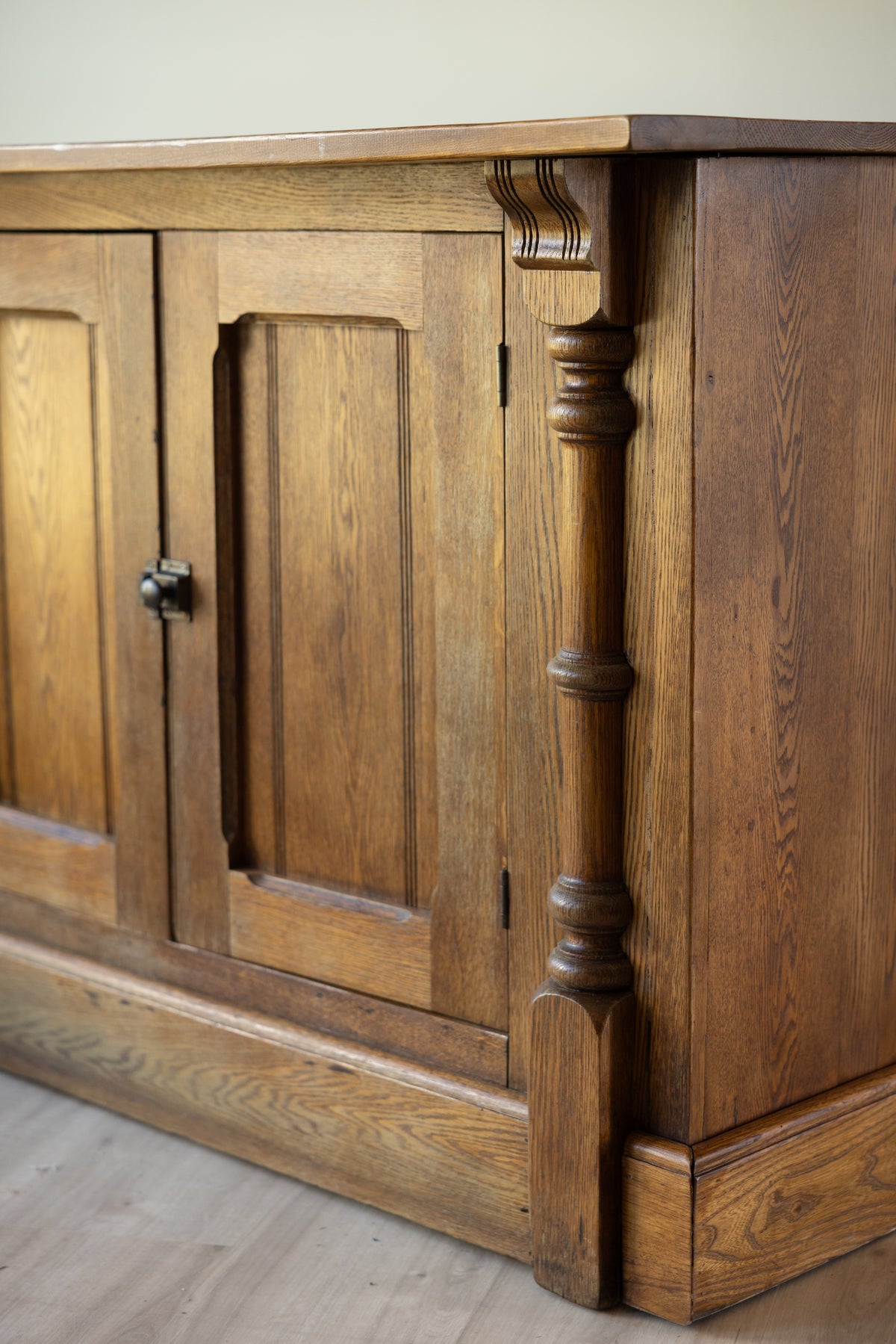 Antique Pub Bar Cabinet | New York Irish Pub | Wood Kitchen Island with Drawers & Shelving