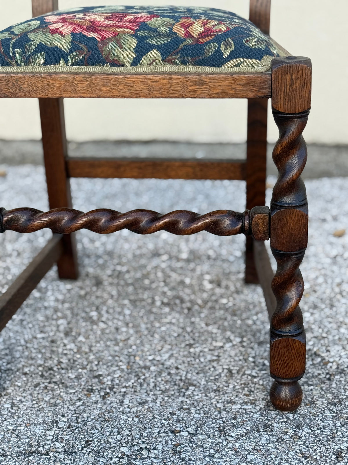 Set of 4 Antique Barley Twist Hand Carved Dining Chairs